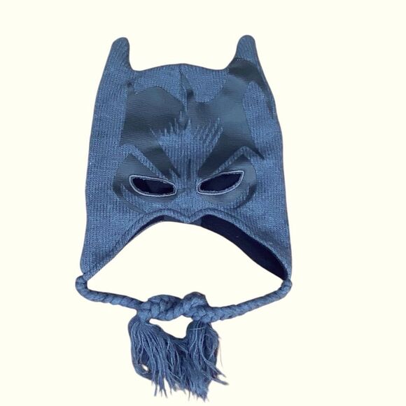 DC Comics Batman Dark Knight Grey/Bleck Knit Superhero Beanie w/Eyeholes Costume - Picture 4 of 8